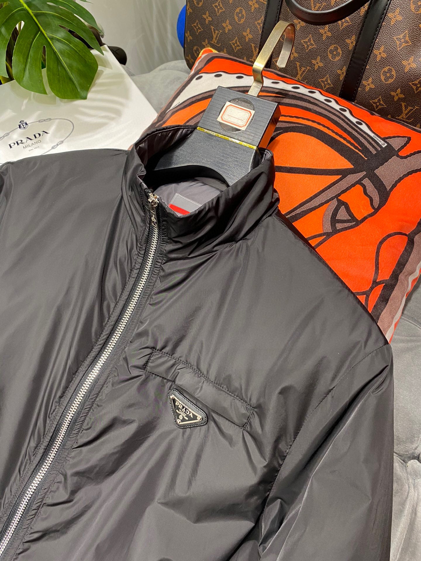 Pra*a Jacket