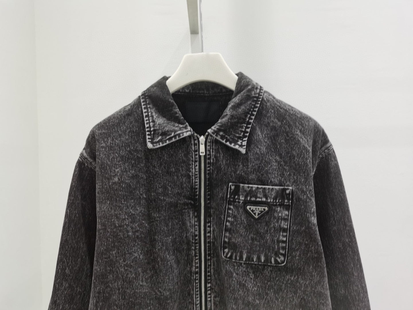Pra*a Jacket