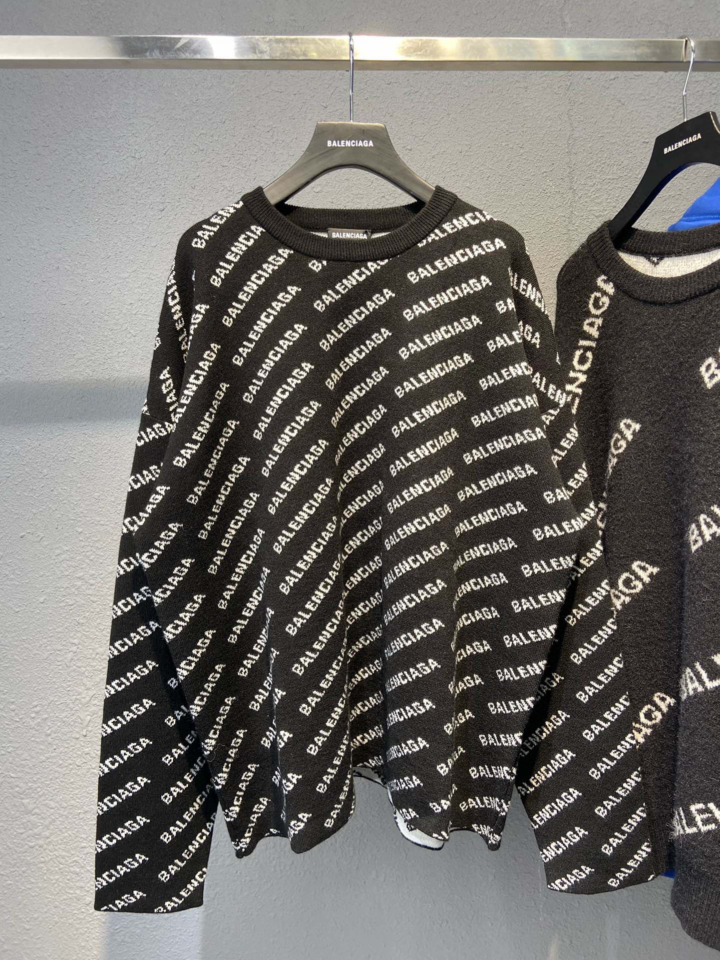 Ba1en*iaga Sweater