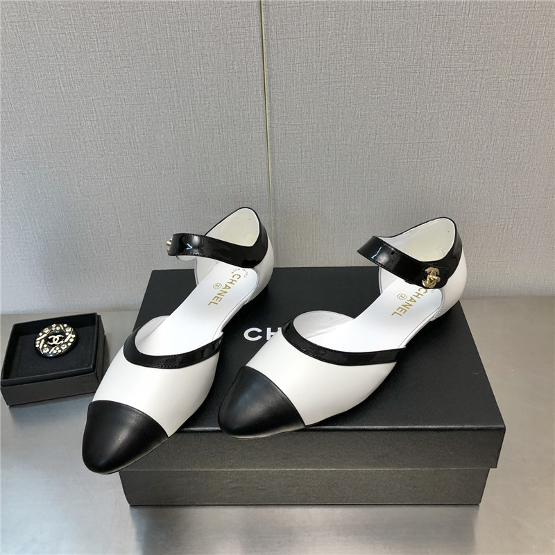 Ch**el flat sandals