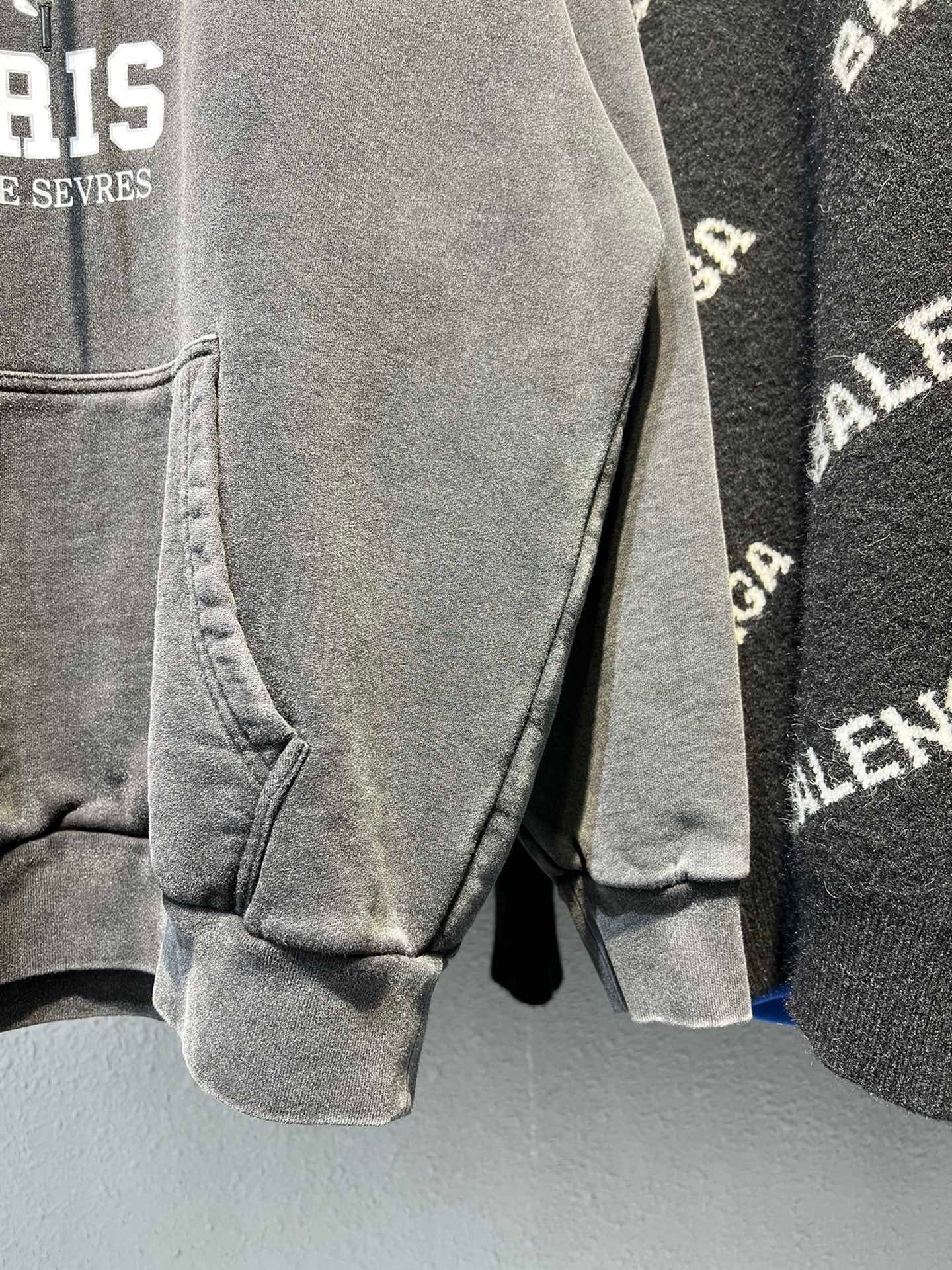 Ba1en*iaga Hoodie