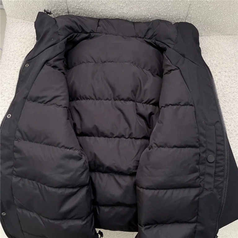 2021fw F**di Dwon Jacket