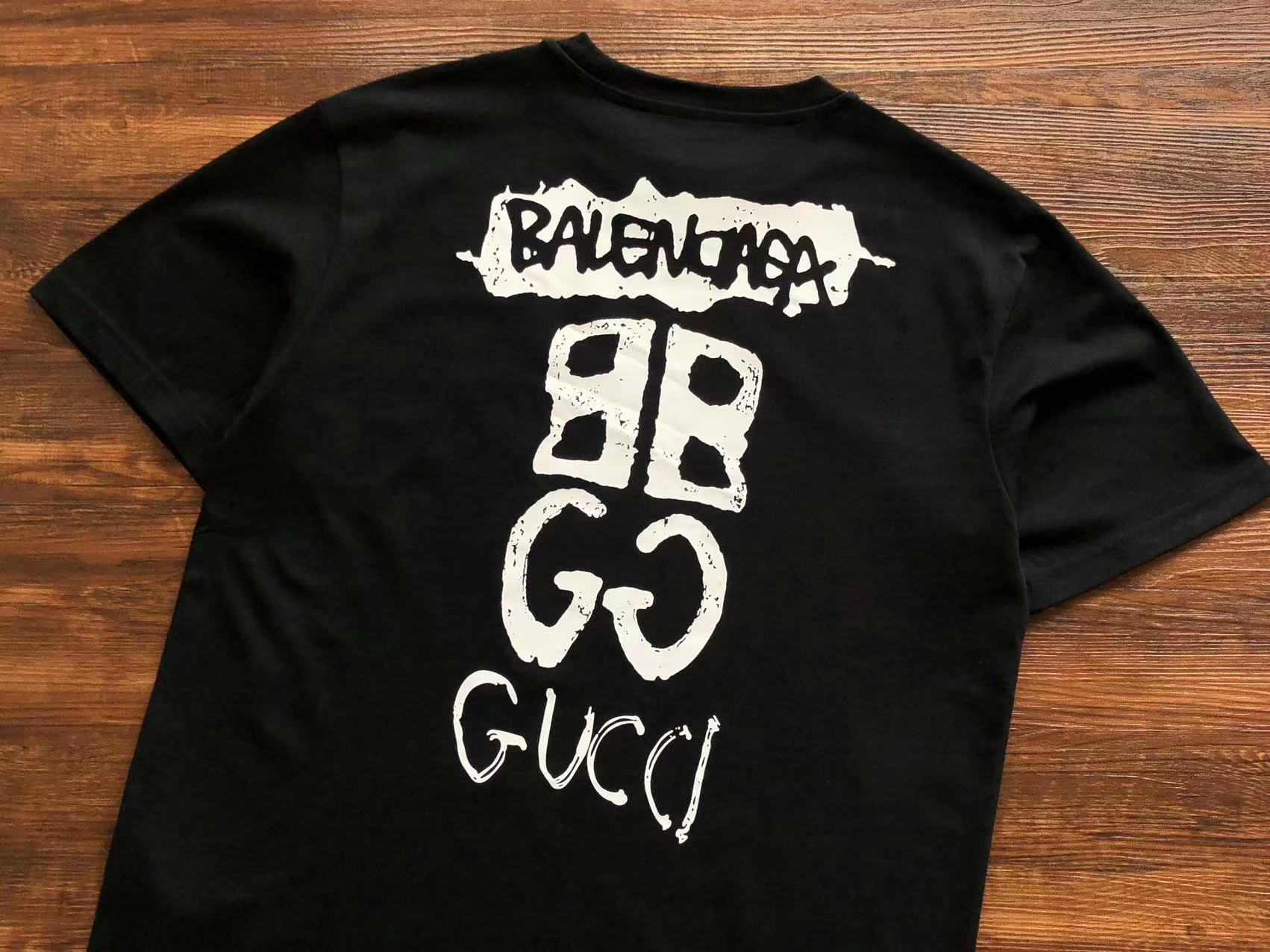 Gvc*1 x Ba1en*iaga T-shirt