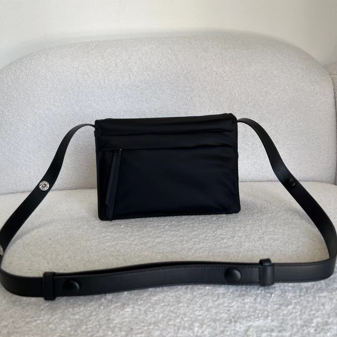 Pra*a Bag Dupe