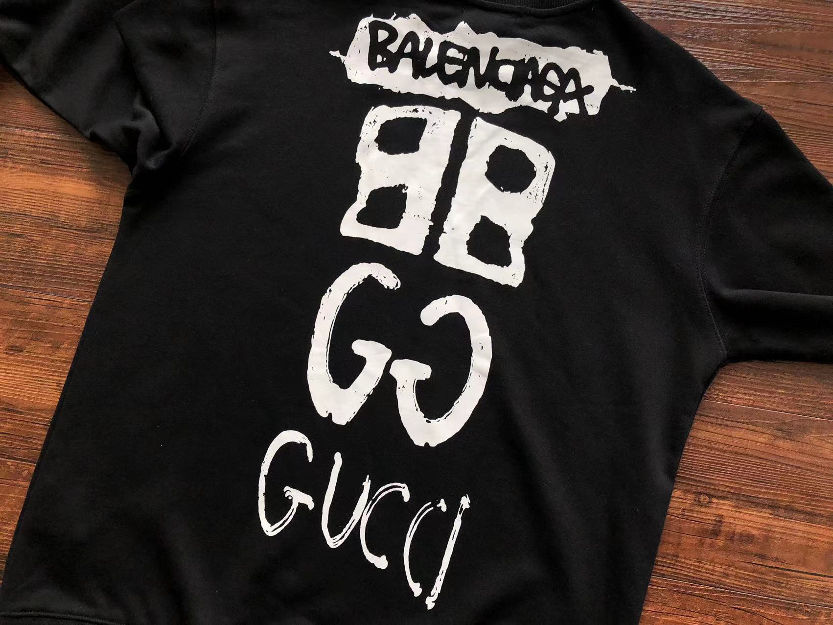 Gvc*1 x Ba1en*iaga Sweatshirt