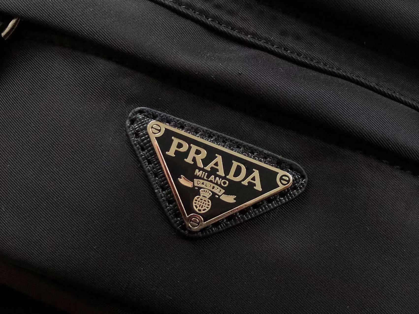 Pra*a Bag Dupe Bag(ColaReps)