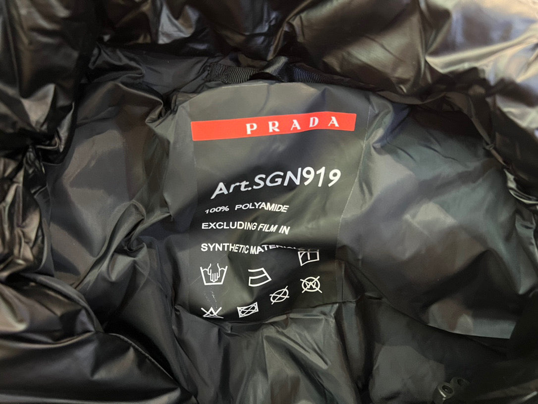 Pra*a Jacket