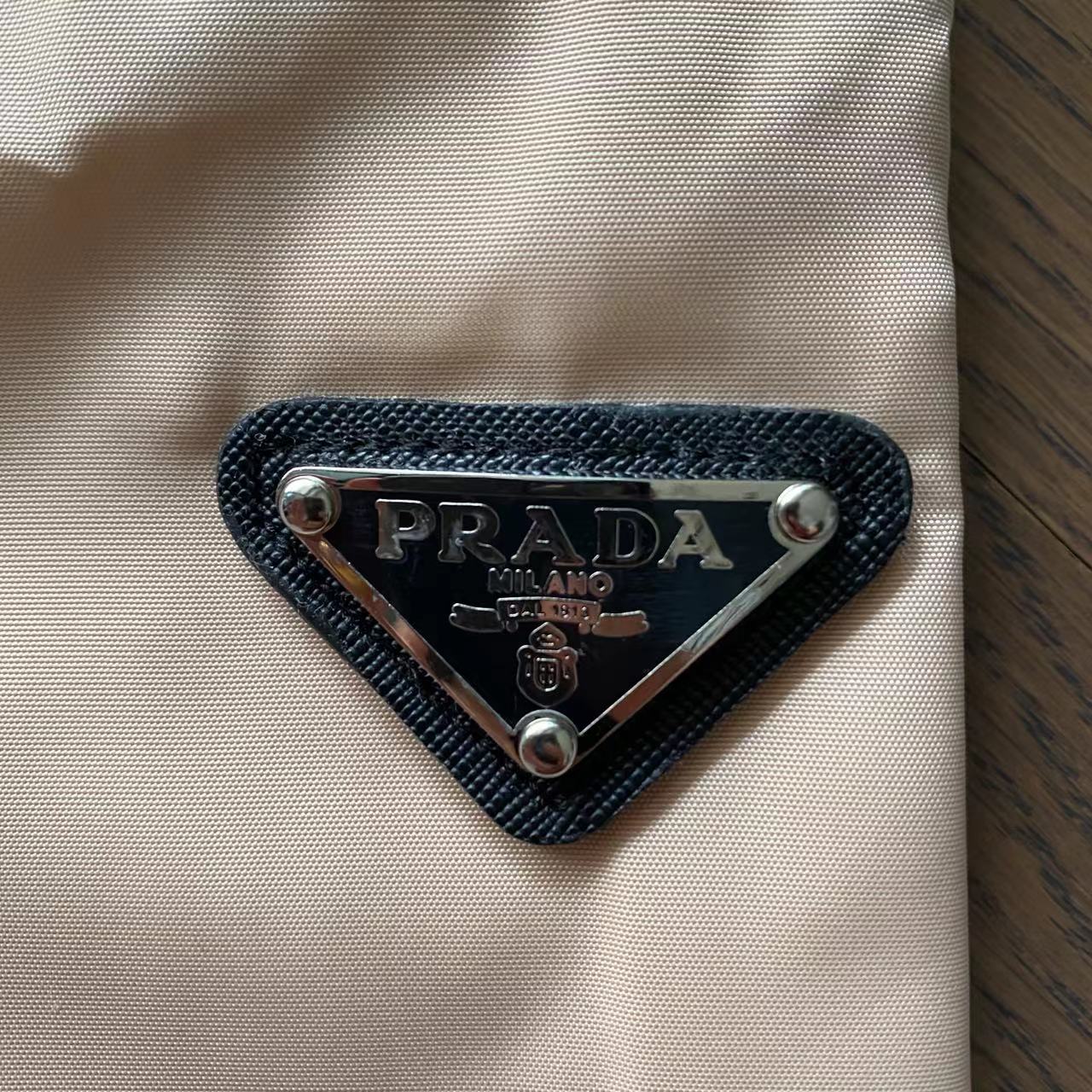 Pra*a Shorts
