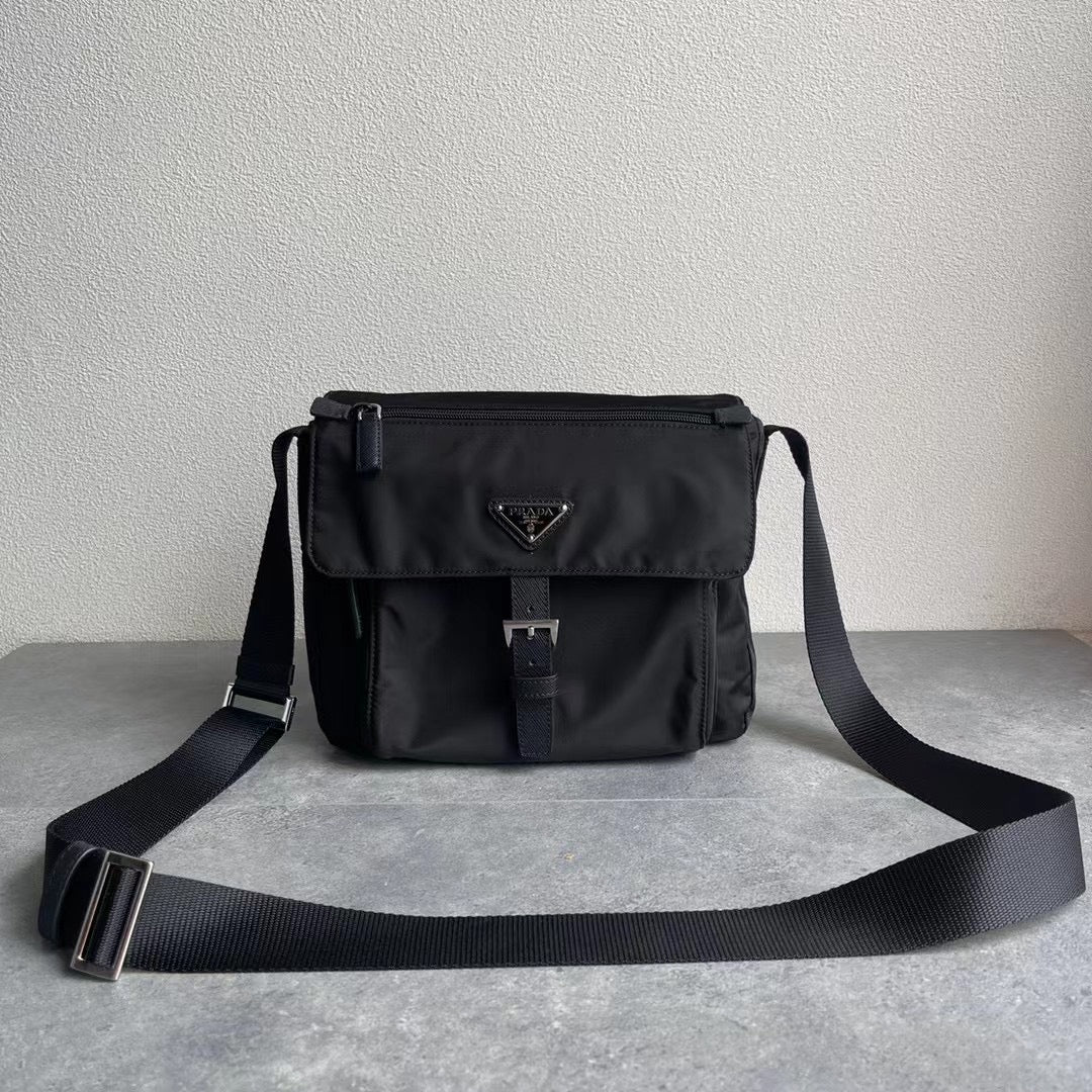 Pra*a Bag Dupe