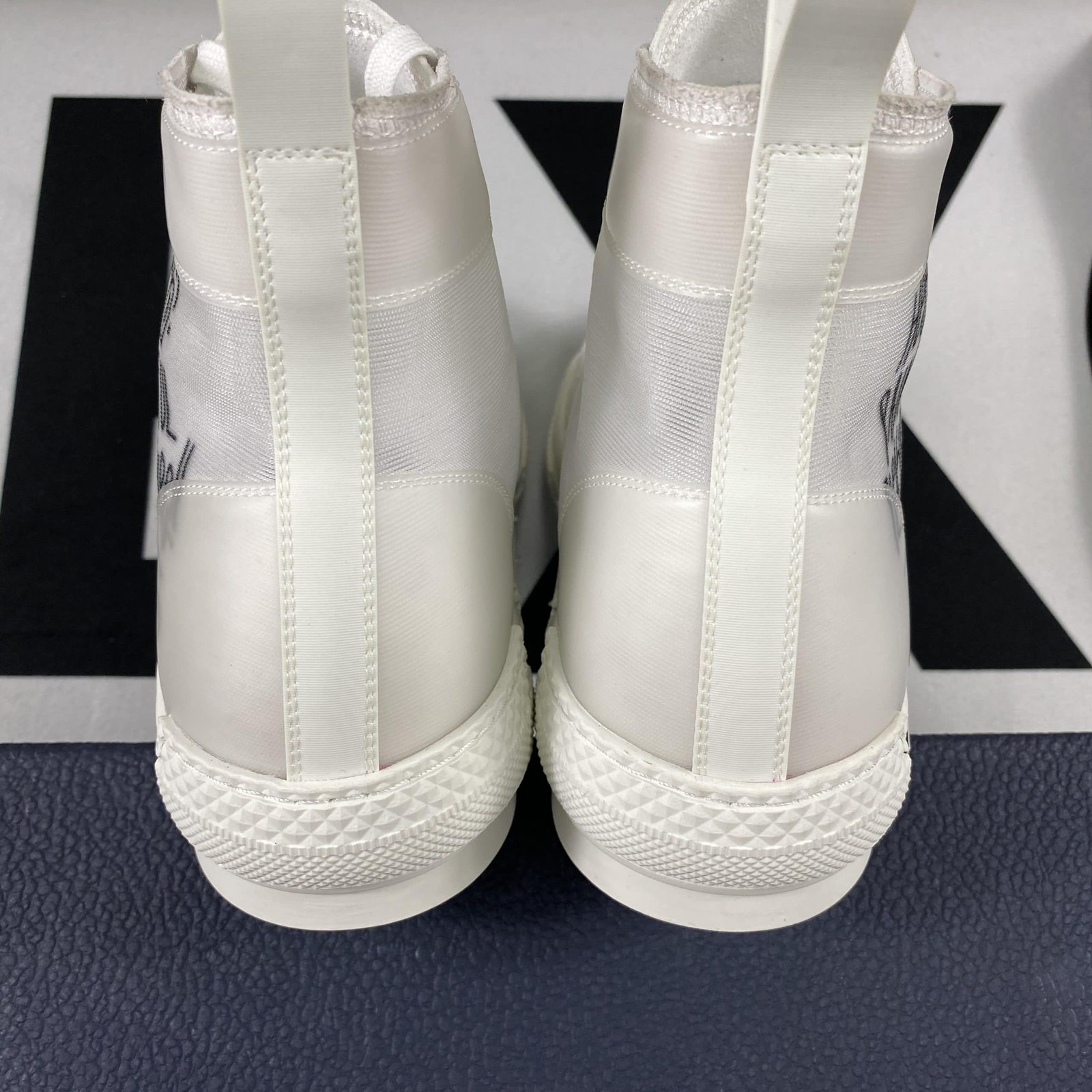 D10r B23 High Top Sneaker 17