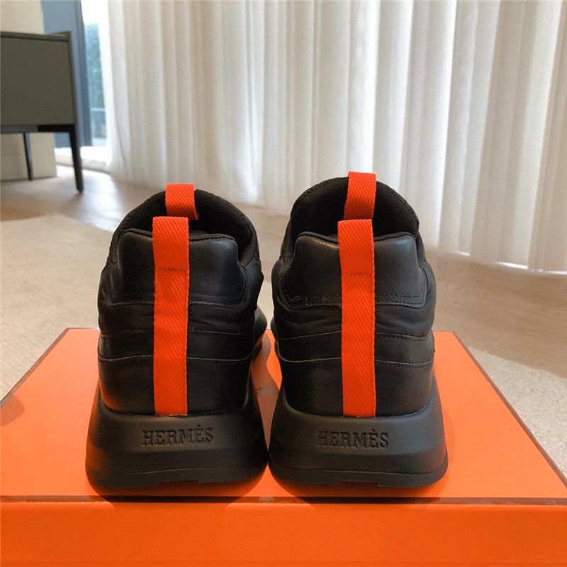 H**me5 new sneakers