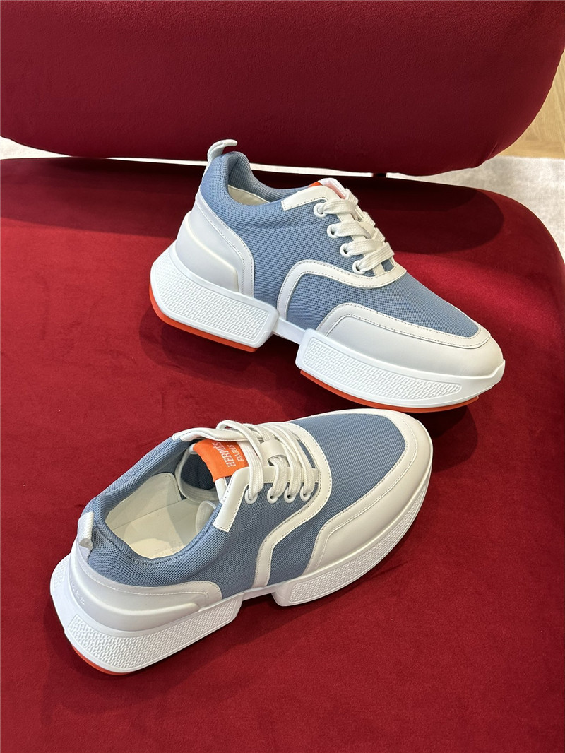 H**me5 new sneakers