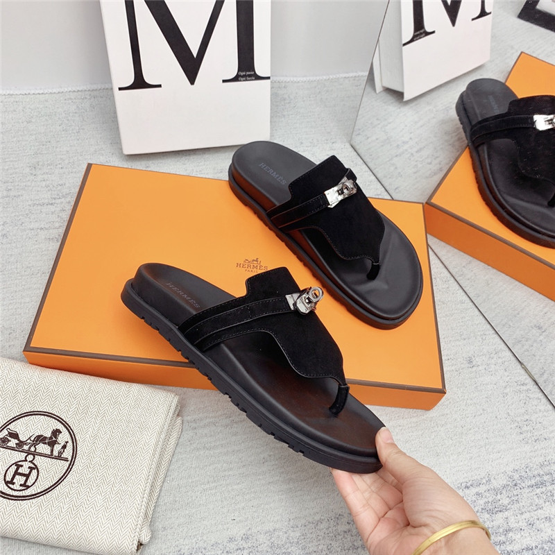H**me5 couple shoes
