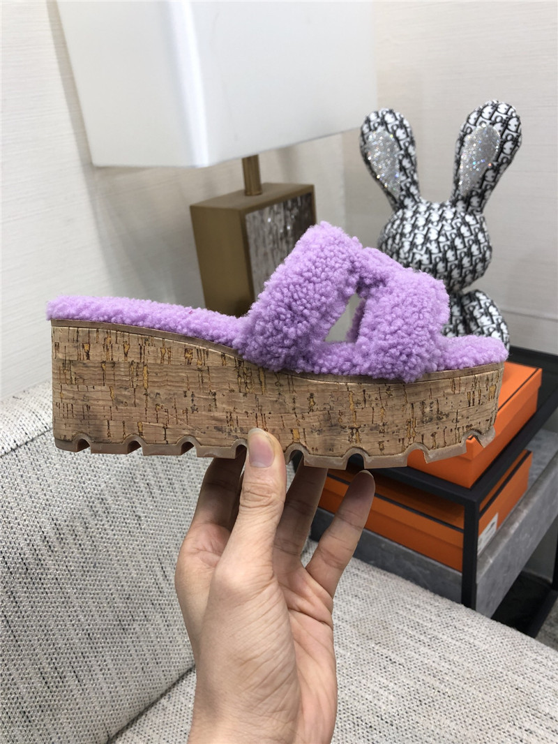 H**me5 Teddy Fur Slippers