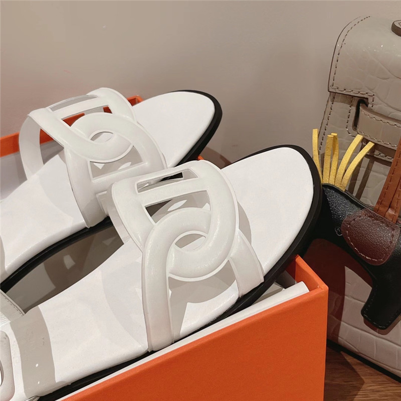 H**me5 extra flat sandal