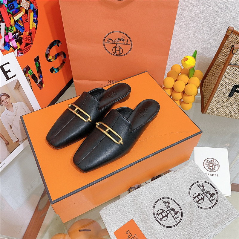 H**me5 flat slippers