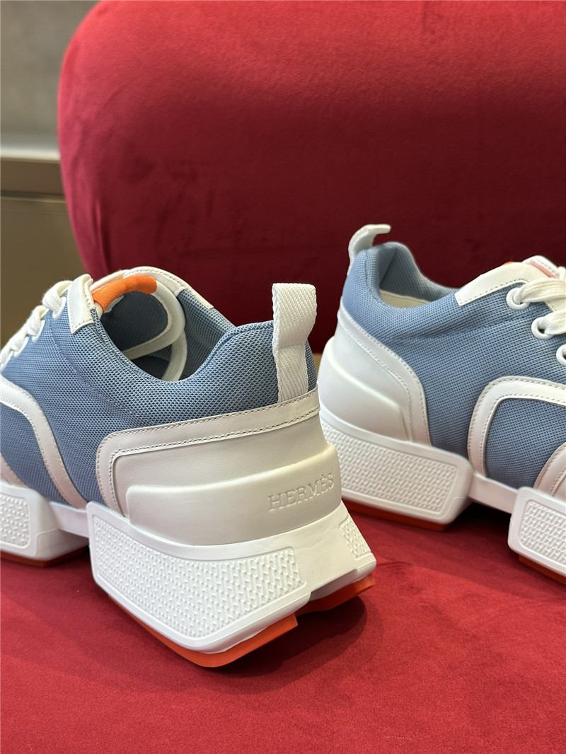 H**me5 new sneakers