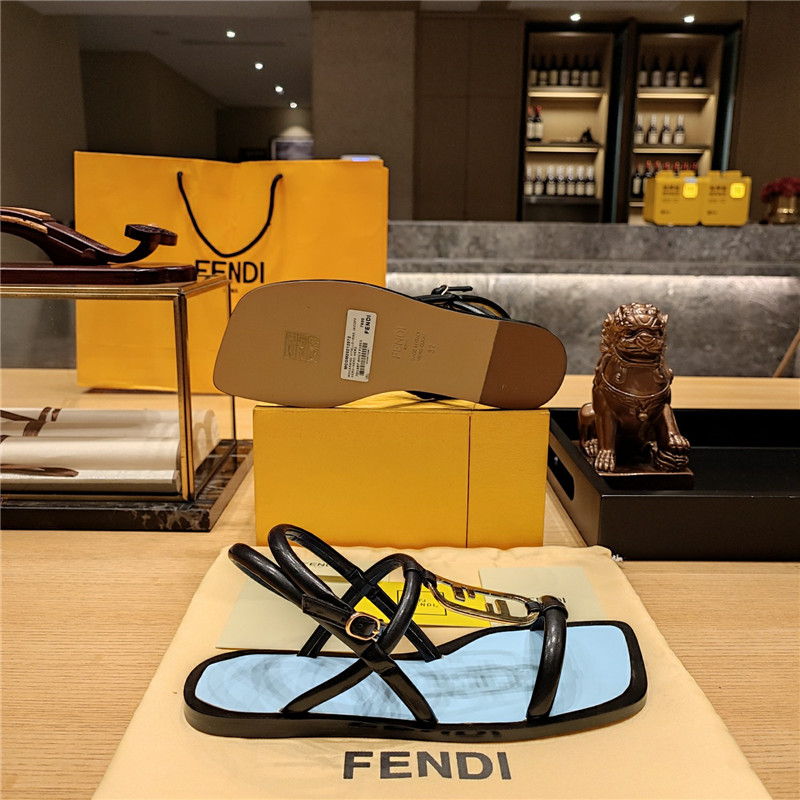 F**di flat beach sandals
