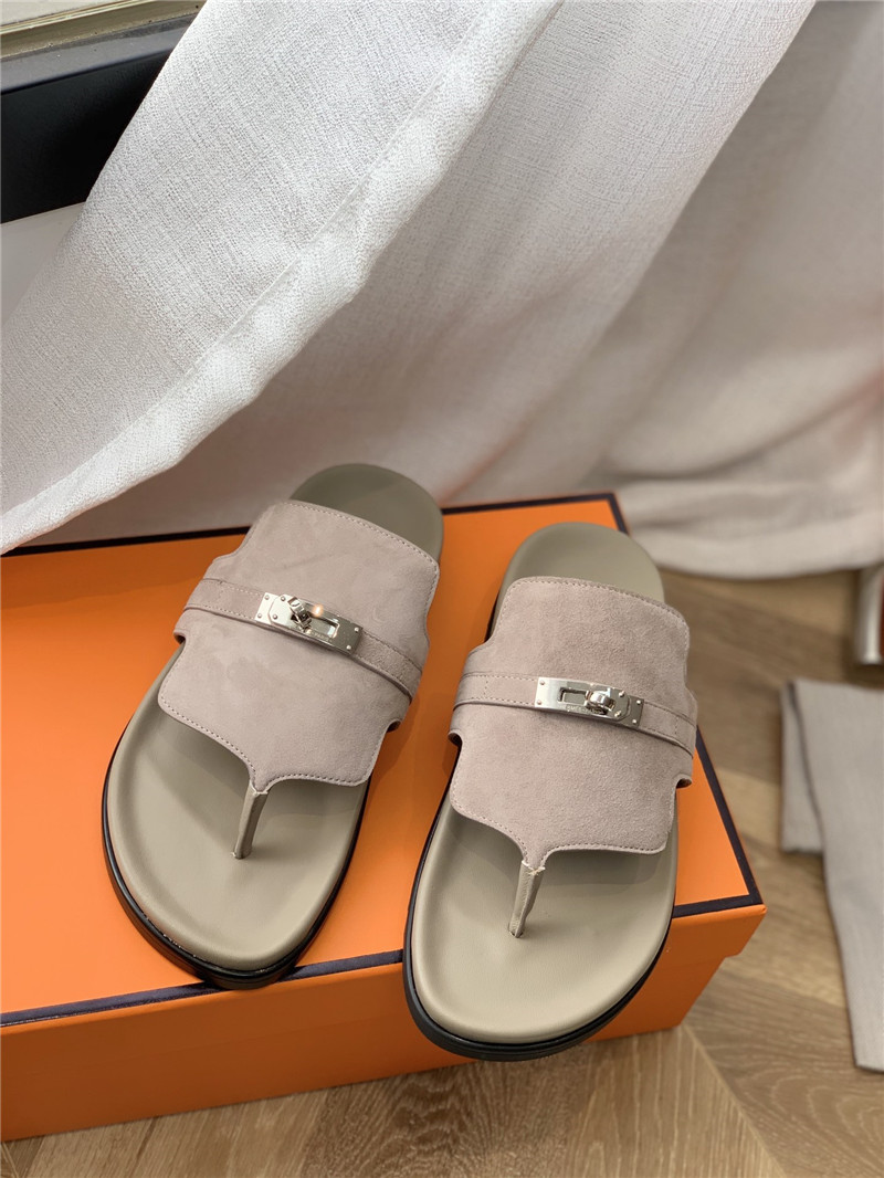 H**me5 Kelly buckle flip flops