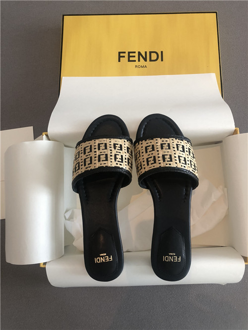 F**di slippers sandals
