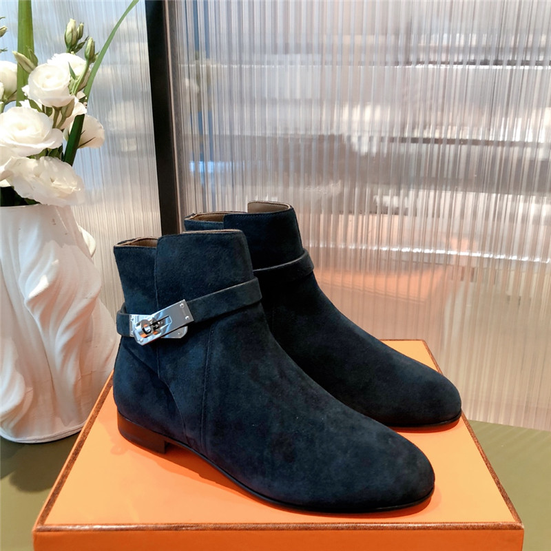 H**me5 kelly buckle ankle boots