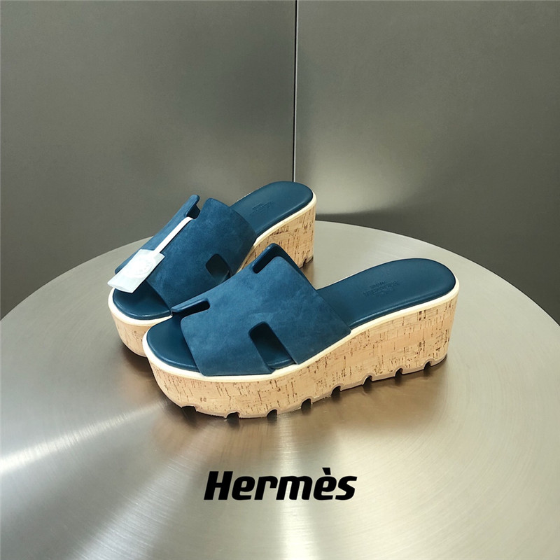 H**me5 Platform Slippers