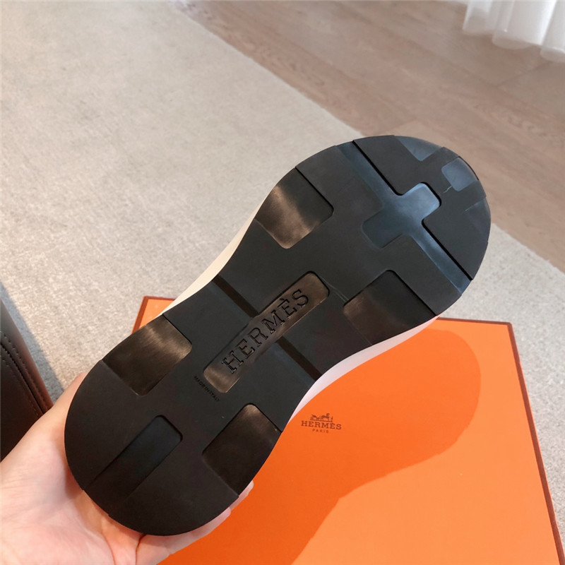 H**me5 new sneakers