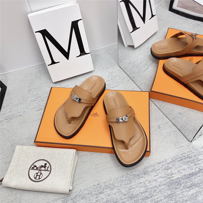 H**me5 couple shoes