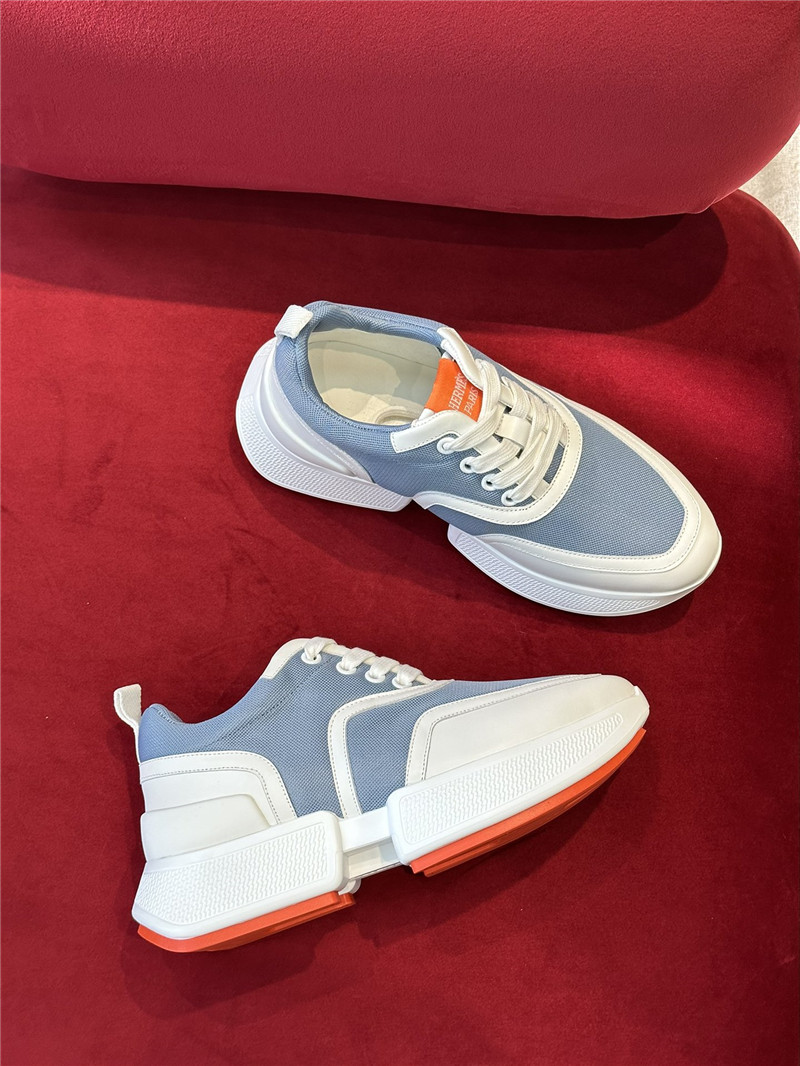 H**me5 new sneakers