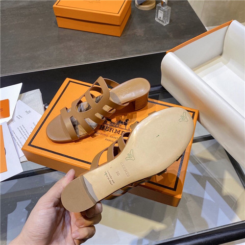 H**me5 kelly heels