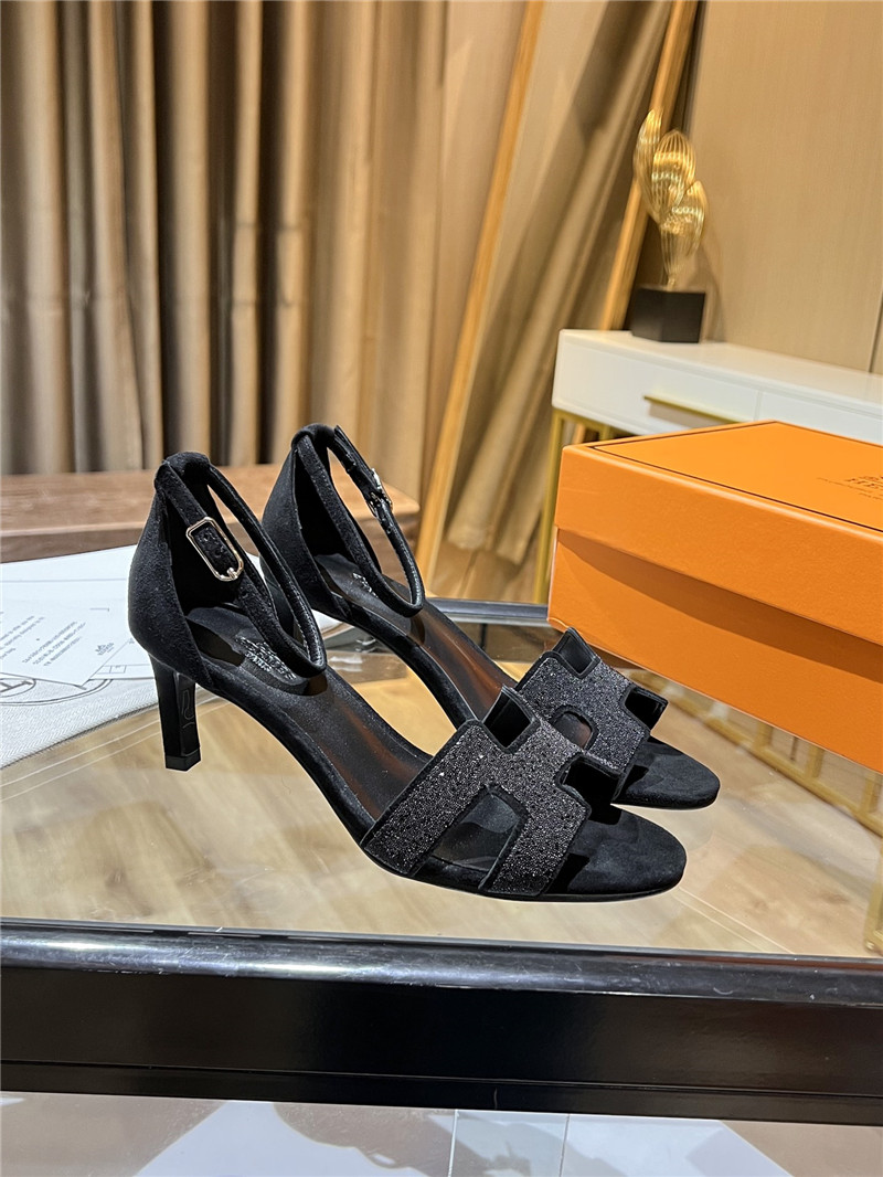 H**me5 high heel sandals