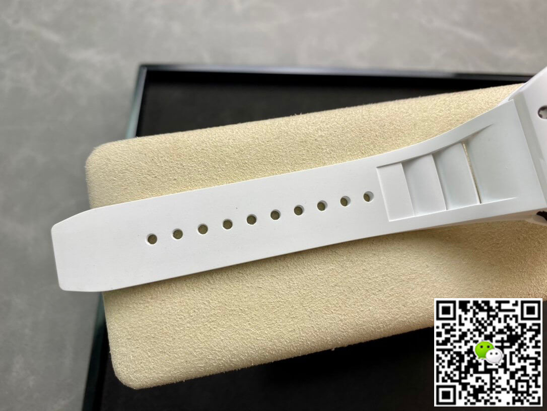 Replica Richard Mille RM011 KV Factory 1:1 Best Edition Swiss ETA7750 White Rubber Strap