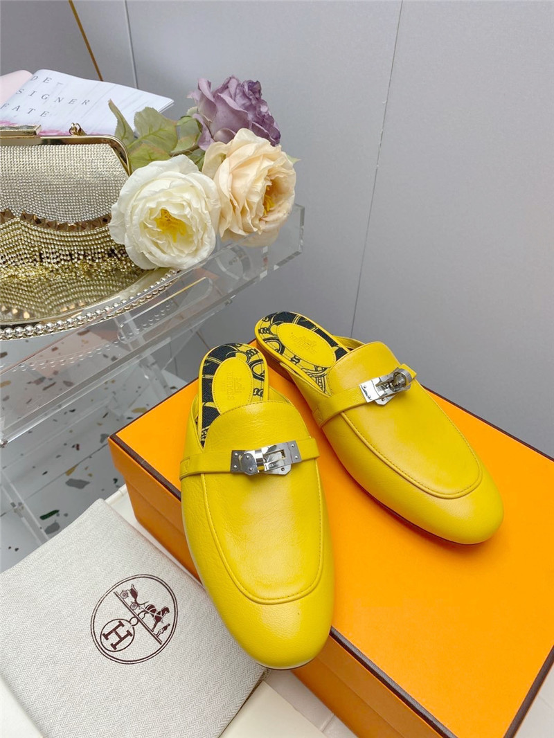 H**me5 kelly gold buckle slippers
