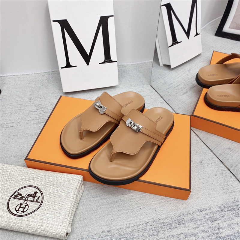 H**me5 couple shoes