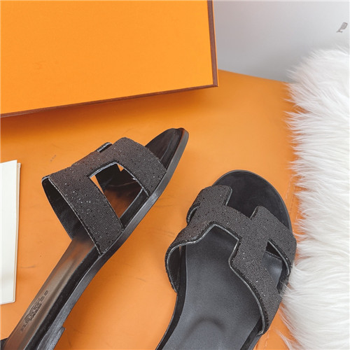 H**me5 flat sandals womens
