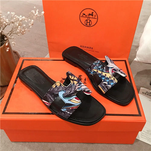 H**me5 flat slippers