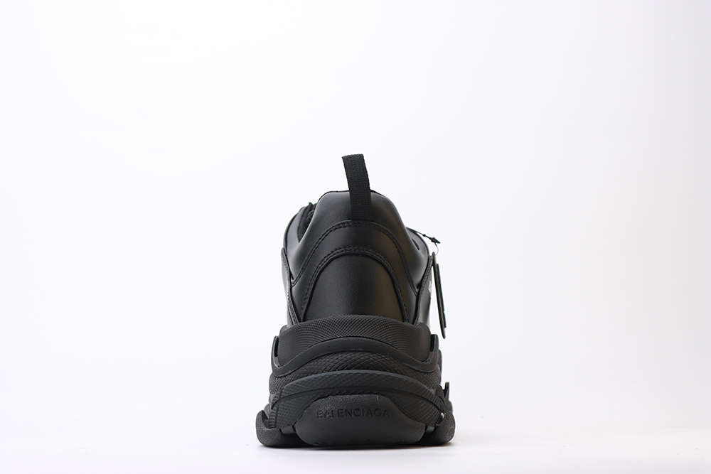 Ba1en*iaga Triple S Sneaker  Black  Leather