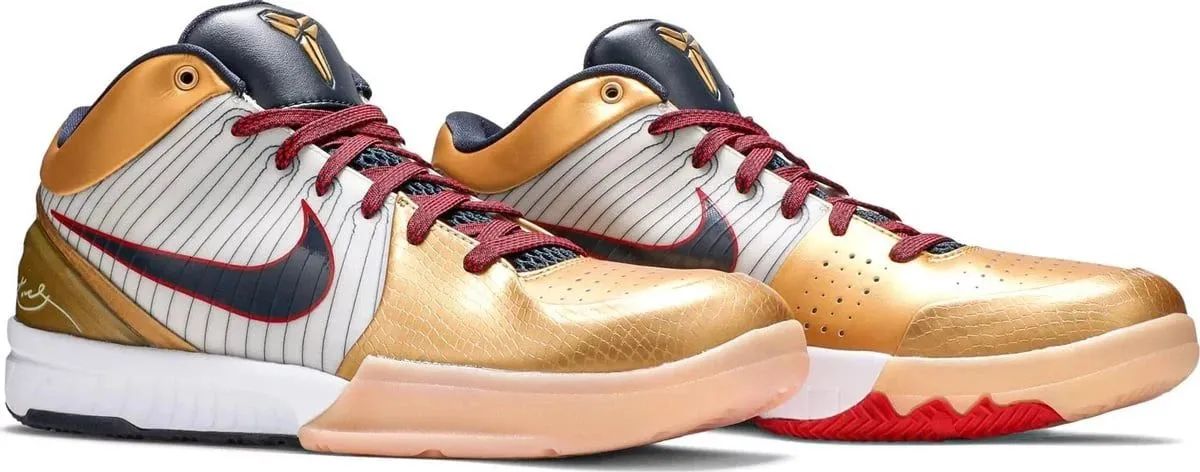 ZOOM KOBE 4 