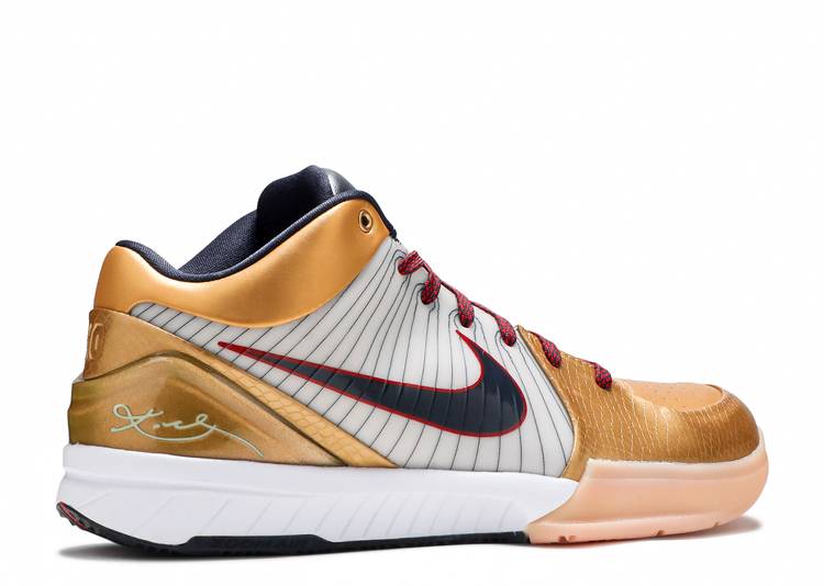 ZOOM KOBE 4 