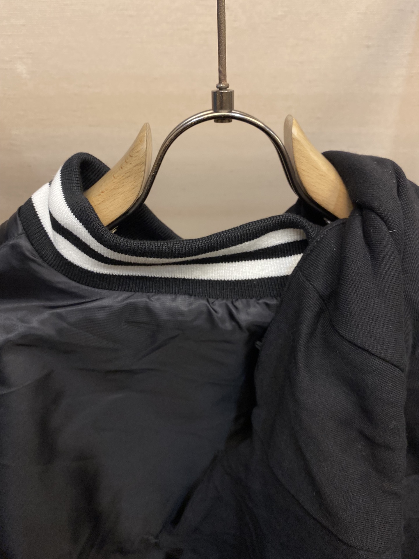 Pra*a Jacket