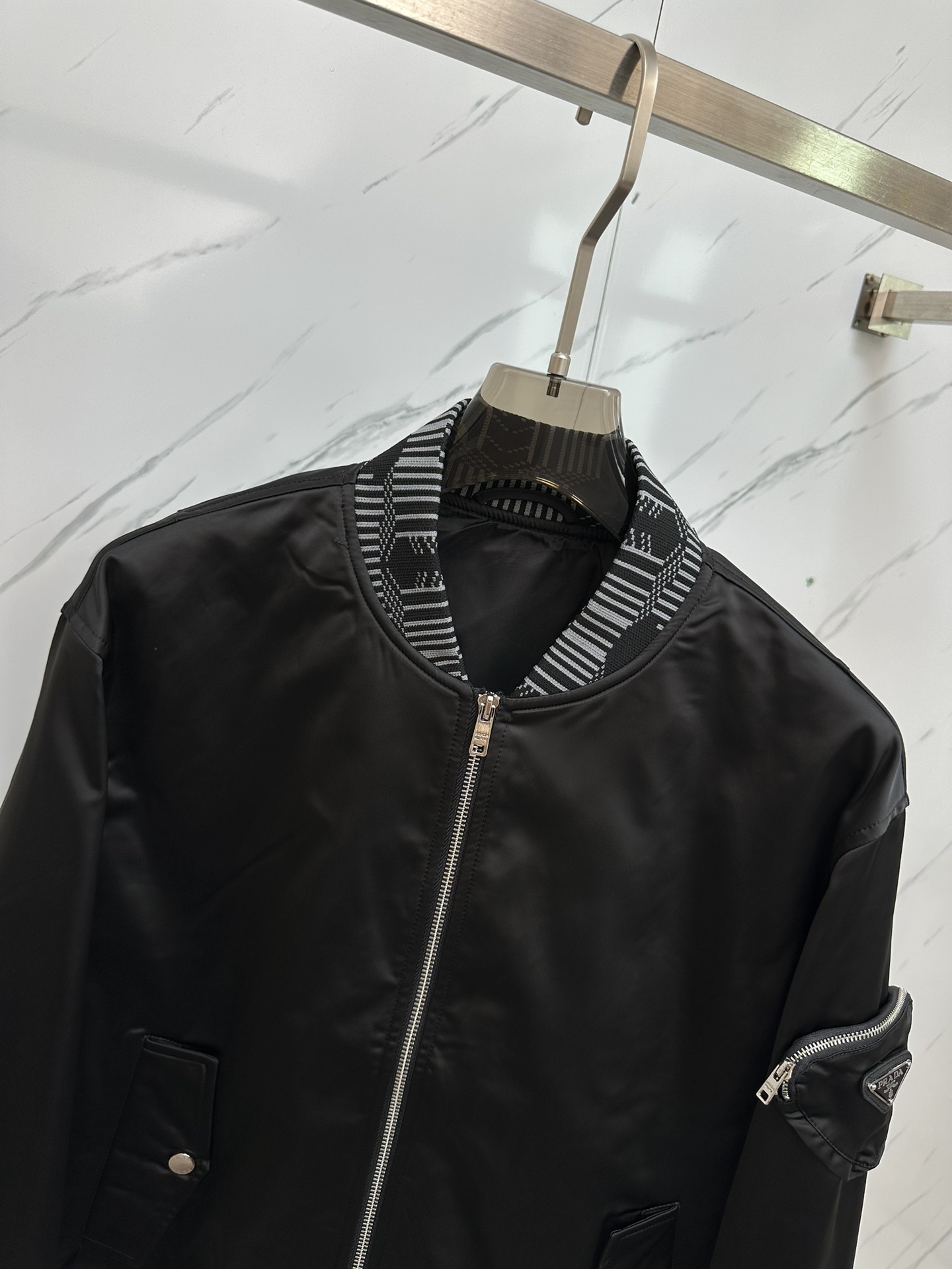 Pra*a Jacket