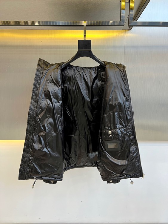 Pra*a Jacket