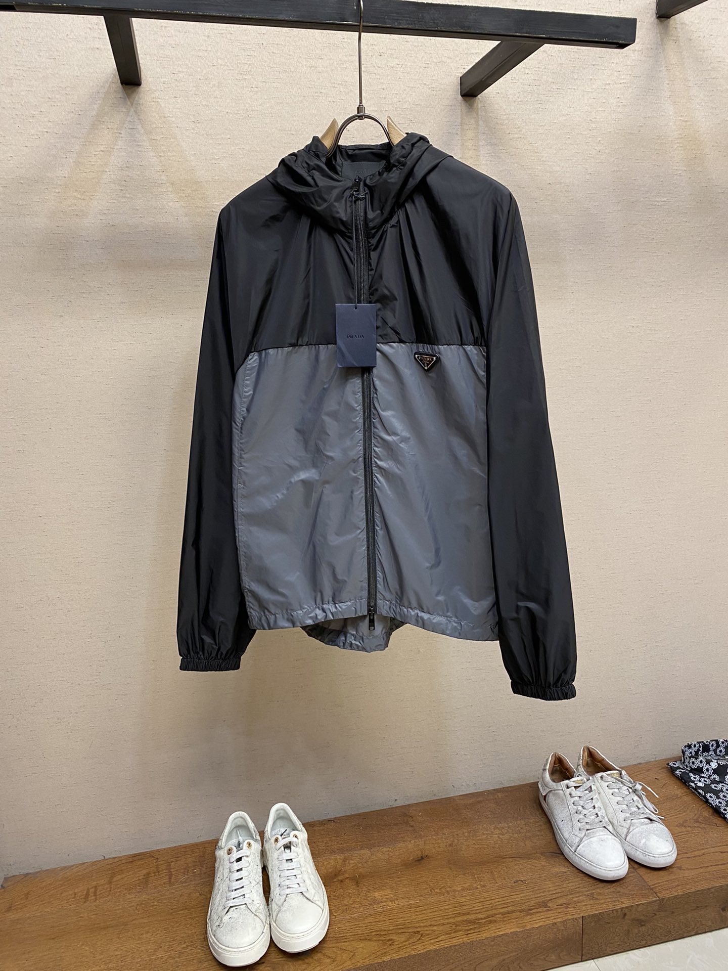 Pra*a Jacket