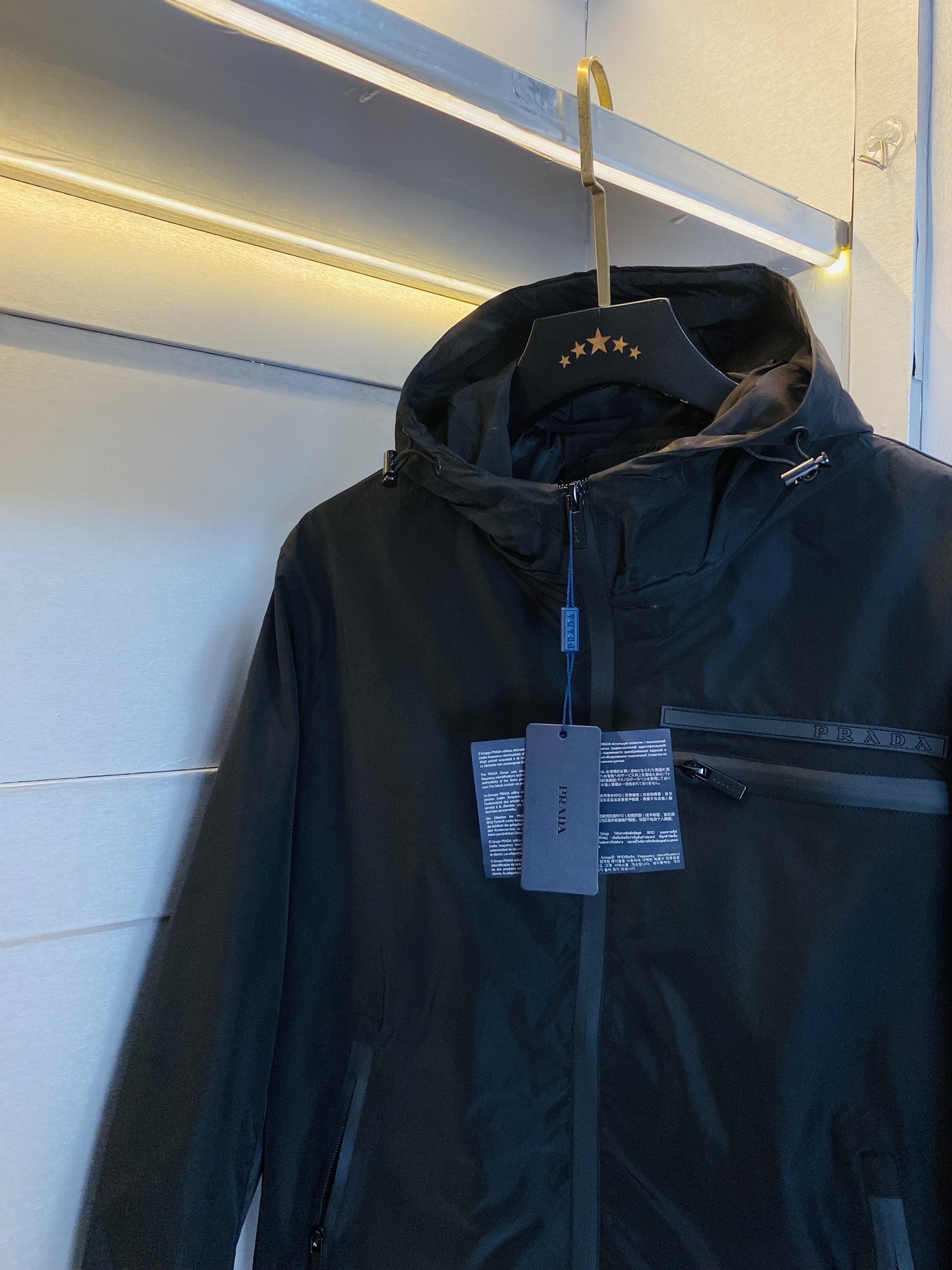 Pra*a Jacket