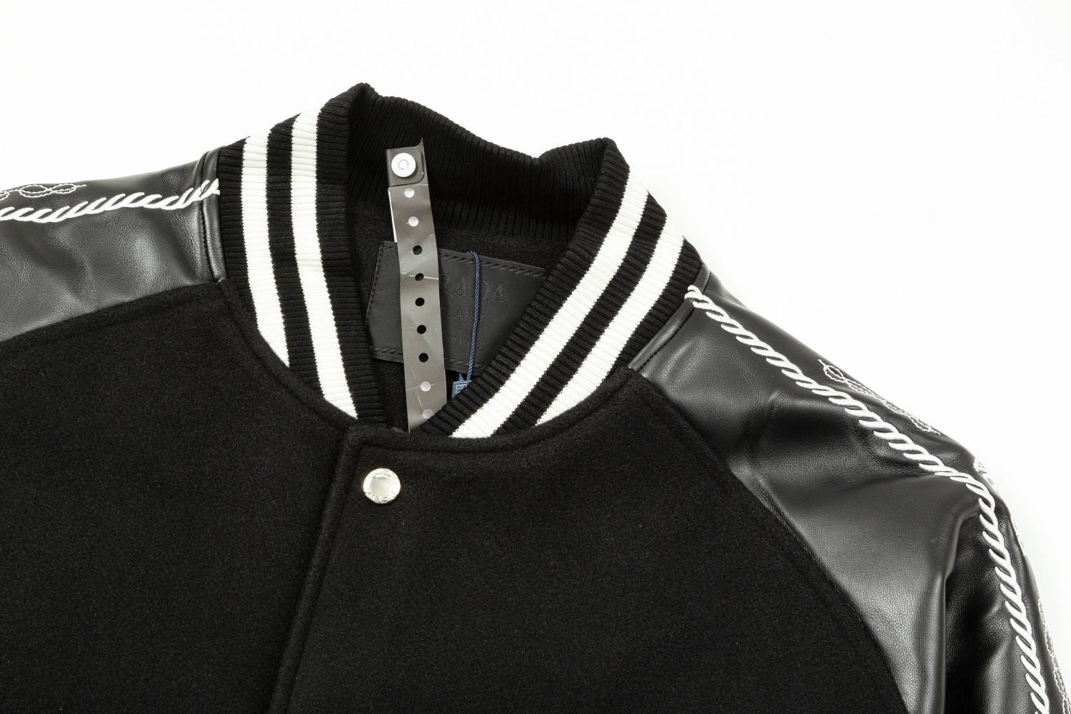 Pra*a Jacket