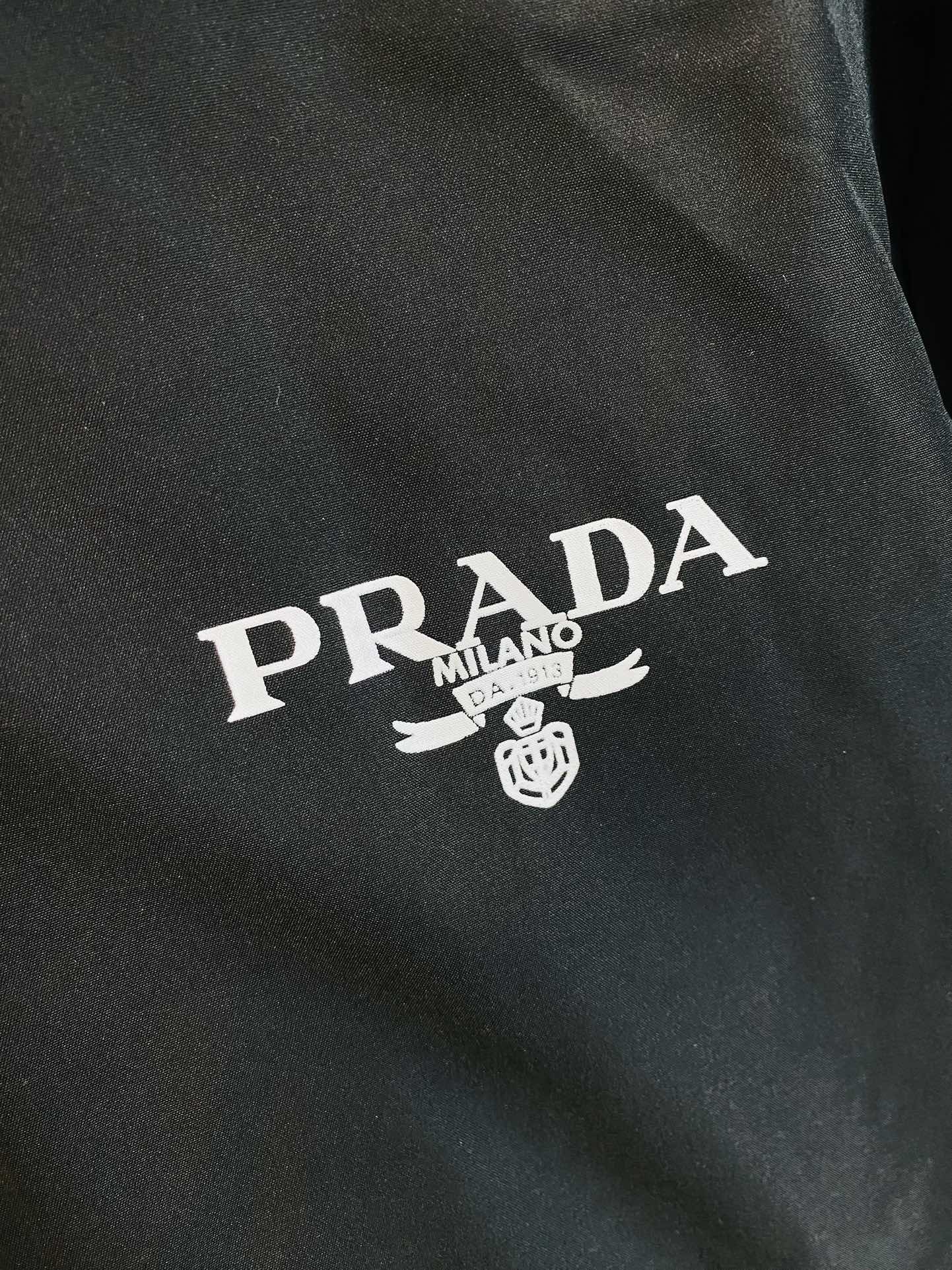 Pra*a Jacket