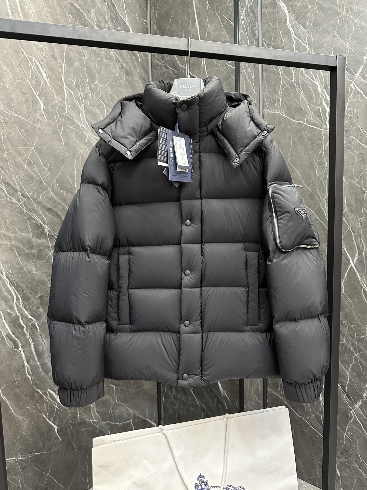 Pra*a Jacket