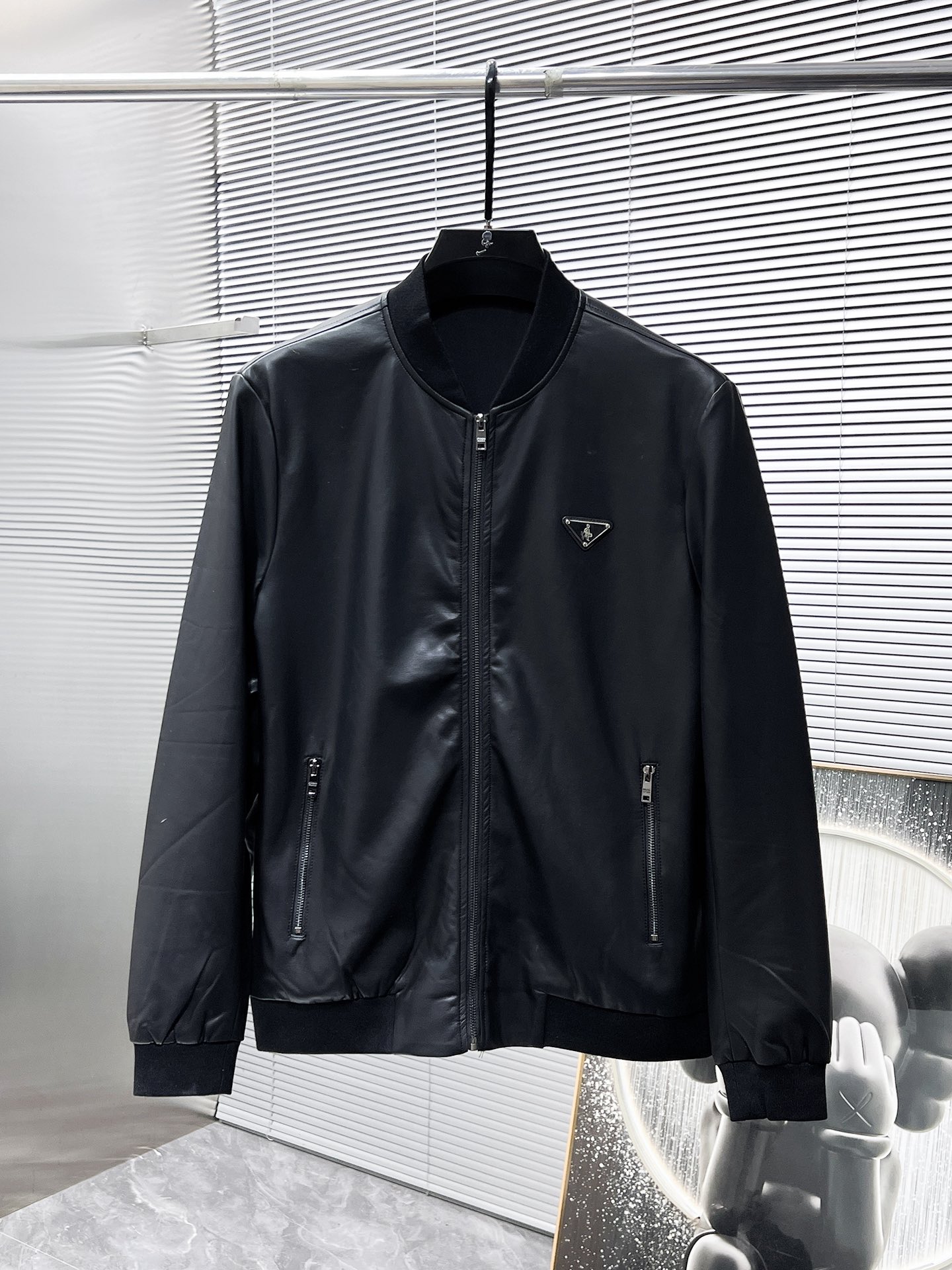 Pra*a Jacket