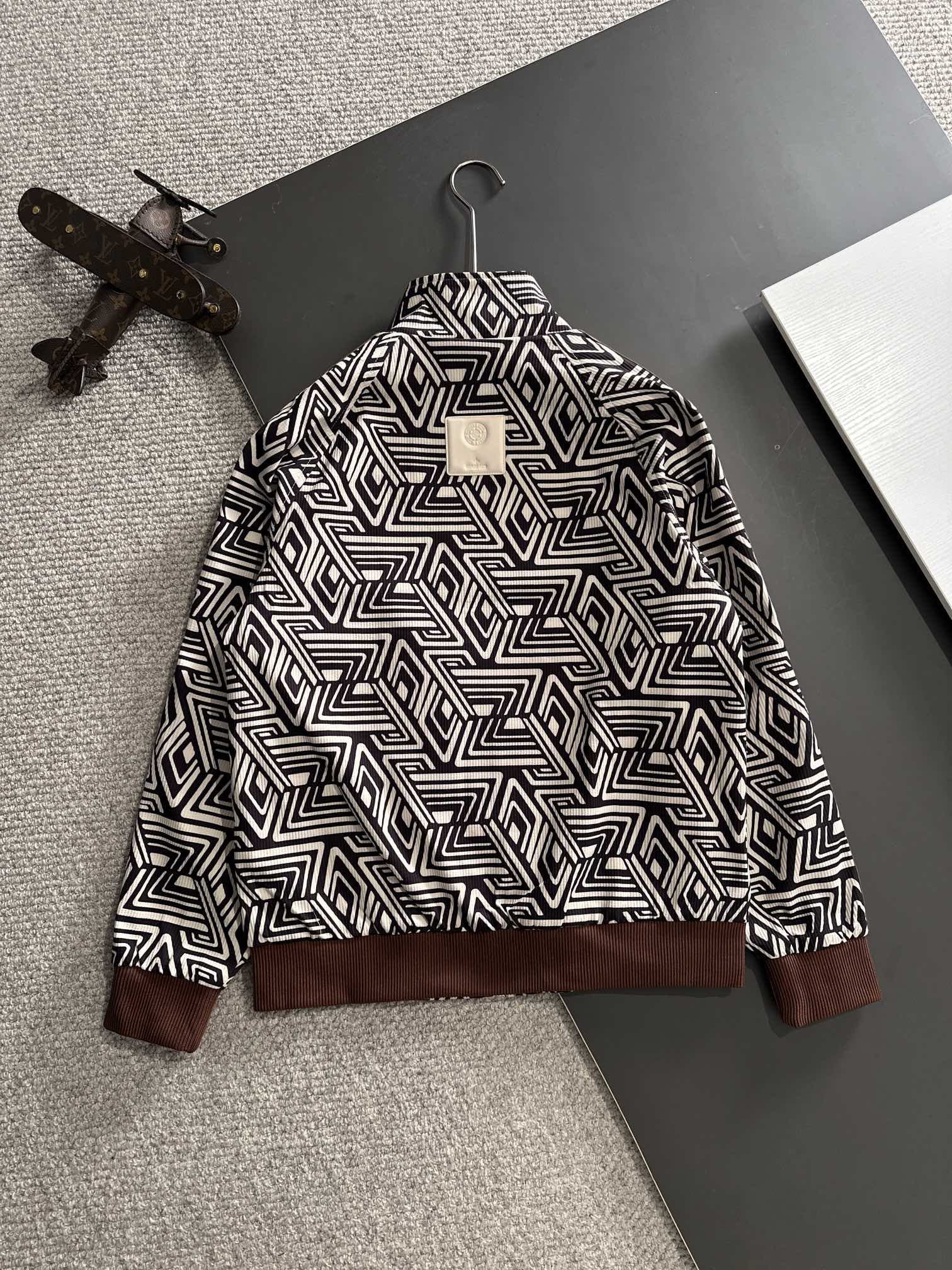 Gvc*1 Jacket