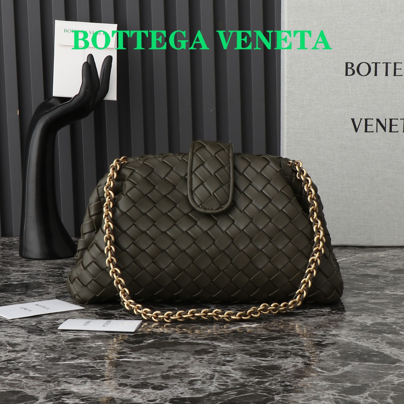 B0tt*ga Ven*ta Woman